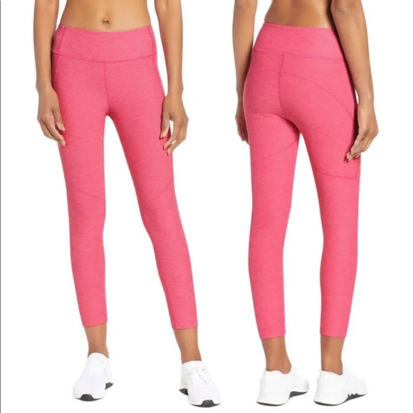 NWT Outdoor Voices Warmup Leggings (3/4 length), Flamingo Pink - Picture 1 of 8